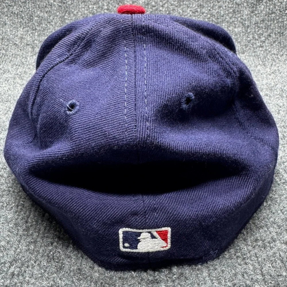 Cleveland Indians New Era 59FIFTY Fitted Hat Mens 7 3/8 Navy Red Chief Wahoo